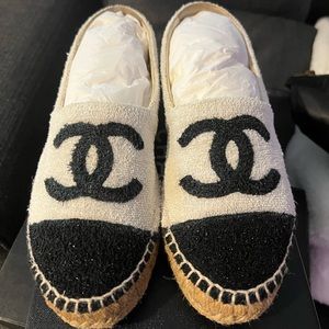 Used Authentic Chanel Espadrilles size 36, size does not fit on my feet.